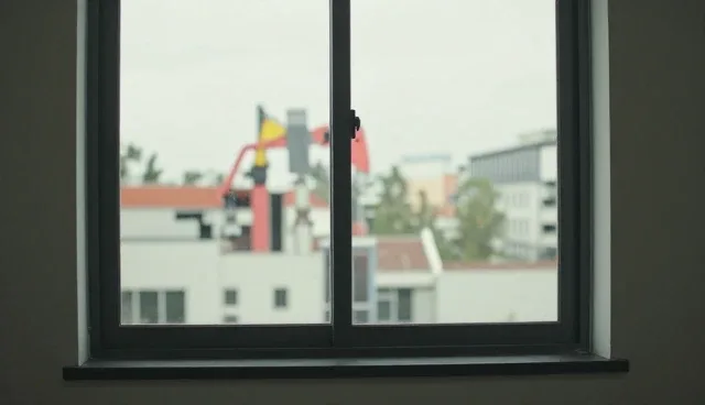 信息咨询在企业服务中的多维应用场景解析